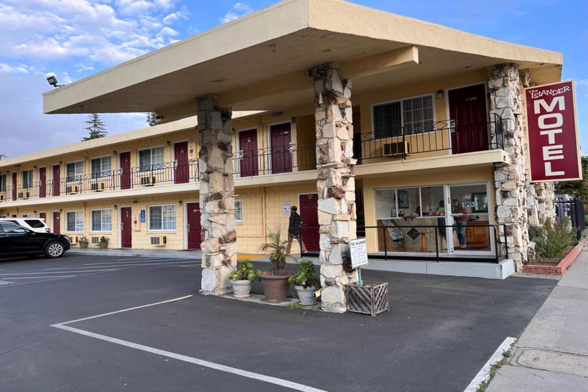 Islander Motel Santa Cruz Ca Exterior photo